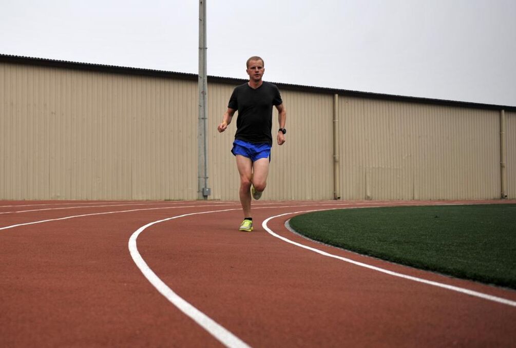 Hardlopen in de frisse lucht heeft een gunstig effect op de behandeling van prostatitis